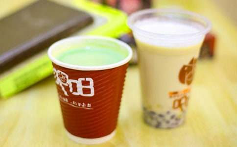 关于网红奶茶店的说说